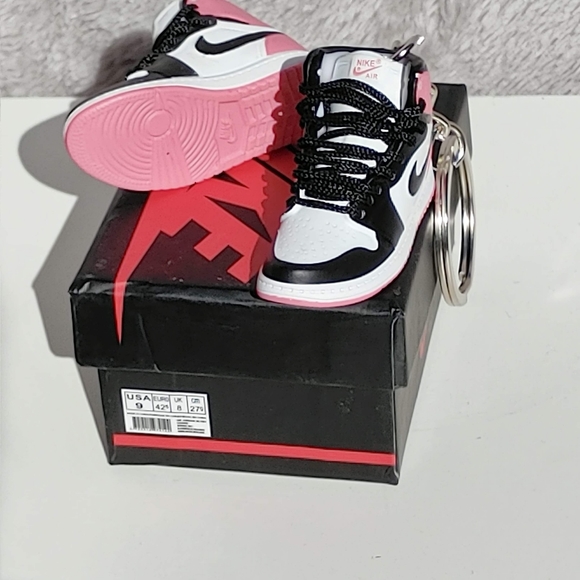 Keychains - Picture 6 of 15